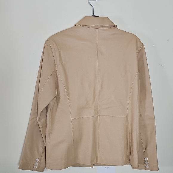 Uniforn John Paul Richard  Beige Women's Blazer Size 10 - Picture 8 of 12